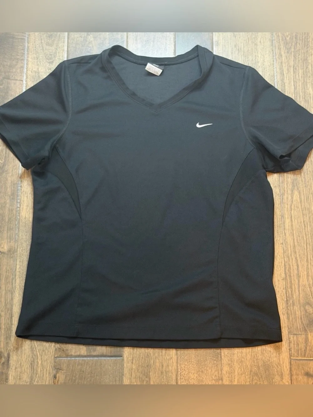 Nike Dri-FIT Black V-Neck Performance Athletic Tee Shirt Women’s Large